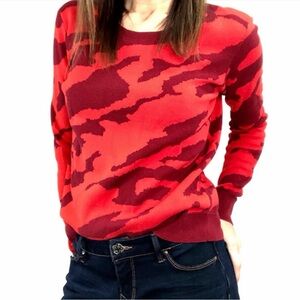 Cabi Camo Sweater Sz S Sakura red crew pullover